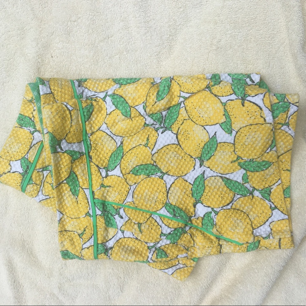 Lemon shorts